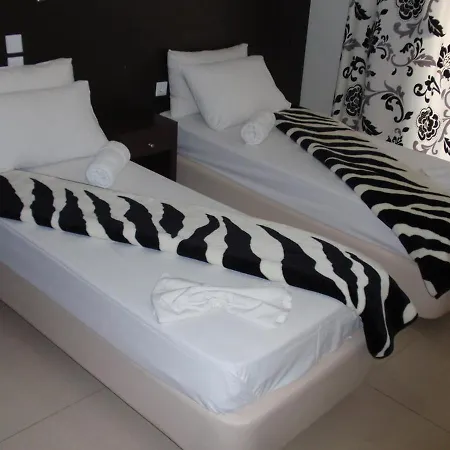 Anesis Hotel *